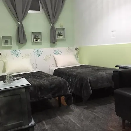 Abrigo Da Estrela Bed & Breakfast *